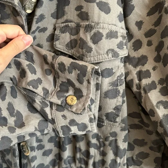 Knox Rose Women's XL Charcoal Grey Leopard Print Button Front Utility Jacket - Picture 6 of 8